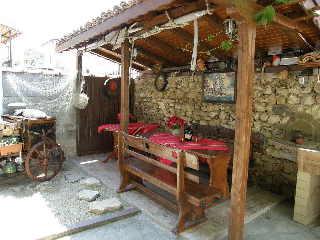 Emona Guest House Nessebar Quarto foto